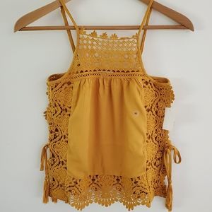 NWT Cute Aeropostale top w/ lace & tassels